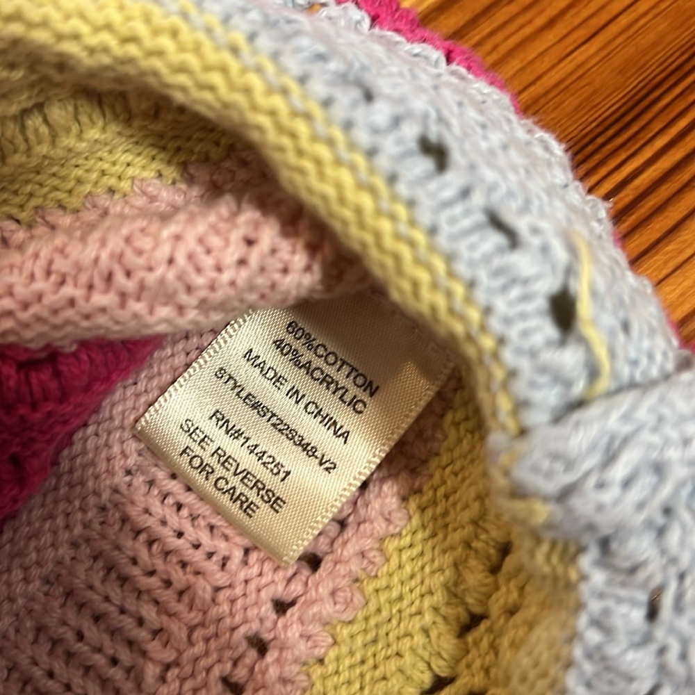 Crochet top - Picture 3 of 3